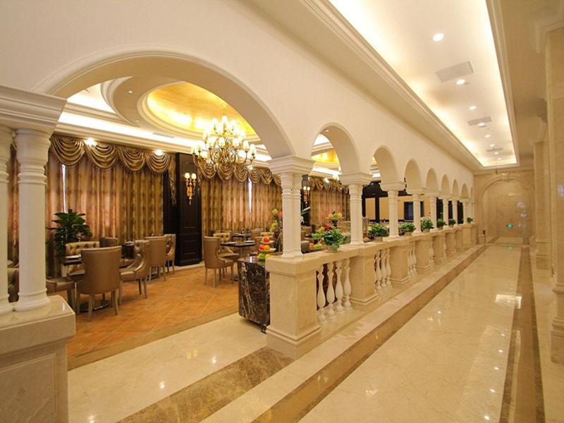 Vienna Hotel Waigaoqiao Shanghaj Zewnętrze zdjęcie